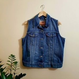 Classic Levi's Denim Vest